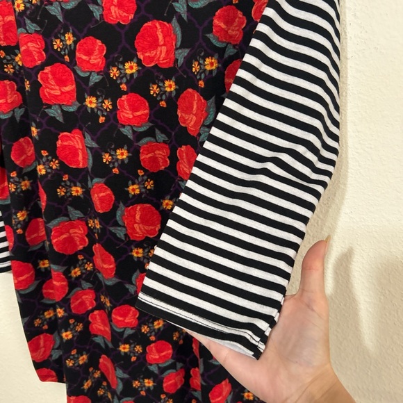 LuLaRoe Black Top with Red Floral Design - Picture 3 of 6